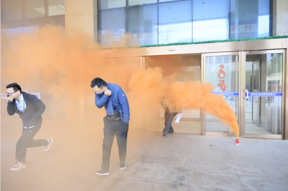 增強消防意識，筑牢安全底線丨花花牛乳業(yè)集團組織消防應急演練