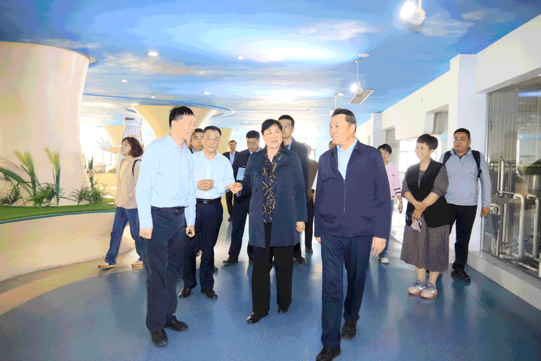 花花牛丨沈陽市人大常委會(huì)副主任曹鵬一行蒞臨花花?？疾熳? style=