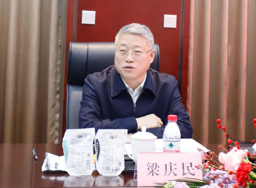 新年開新局 合作促發(fā)展丨佳木斯市委常委、副市長閆志剛一行蒞臨花花牛乳業(yè)集團及佳田企業(yè)考察座談