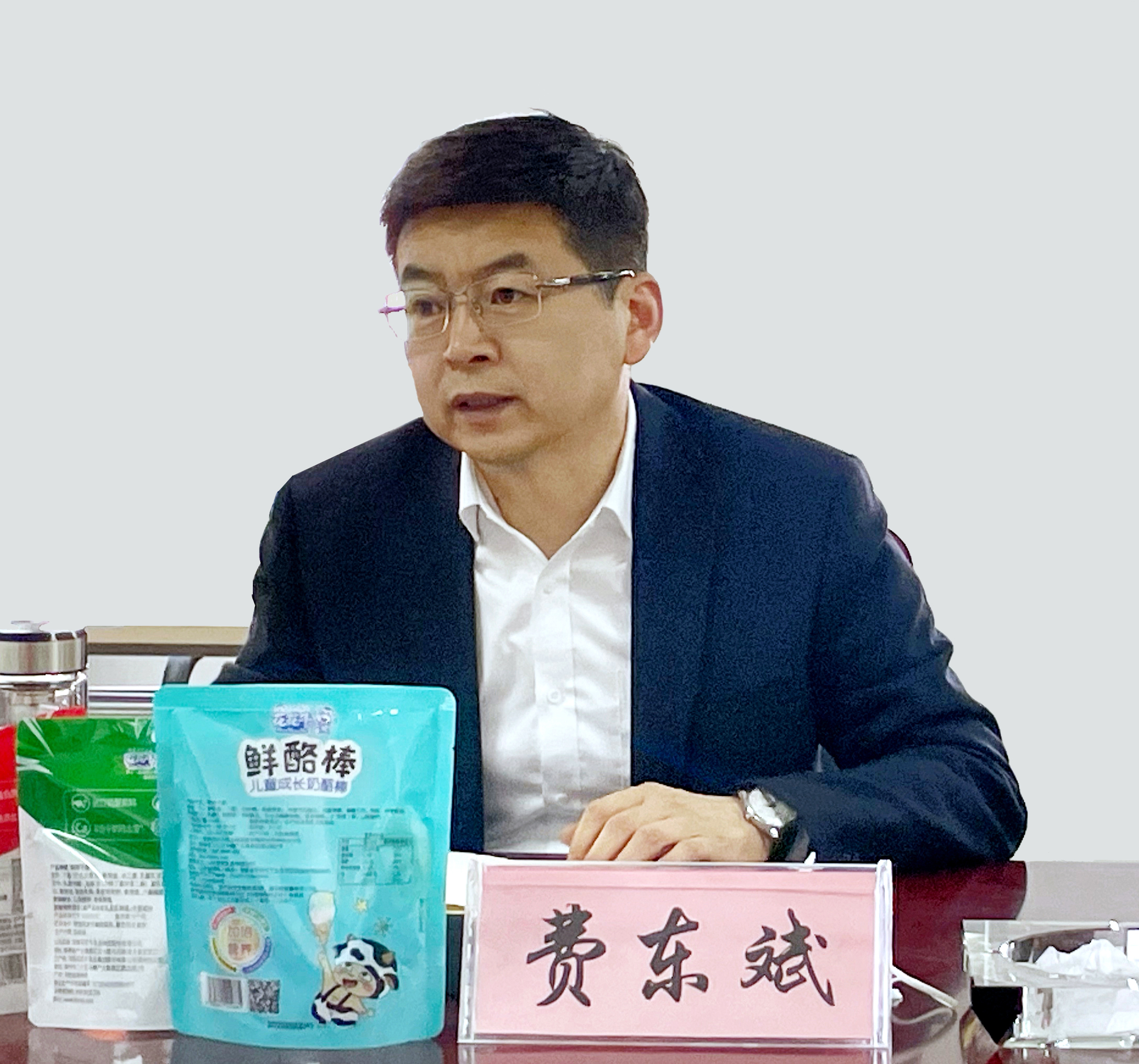 河南省委常委、副省長費東斌蒞臨 花花牛乳業(yè)集團(tuán)調(diào)研