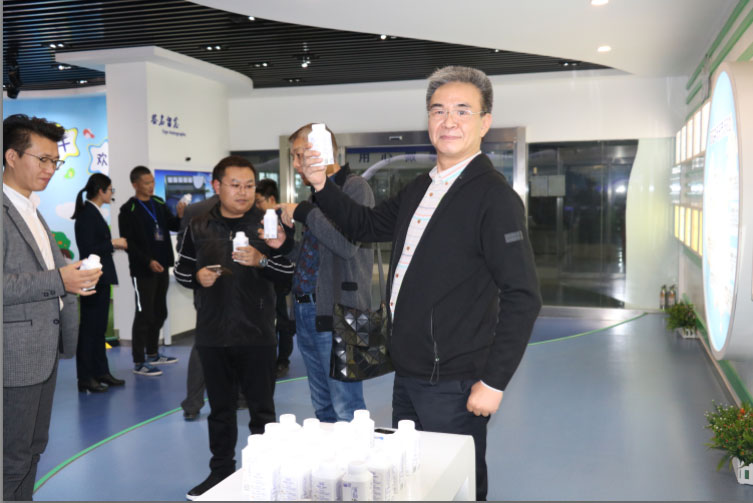 商界領(lǐng)袖俱樂部精英參訪花花牛！