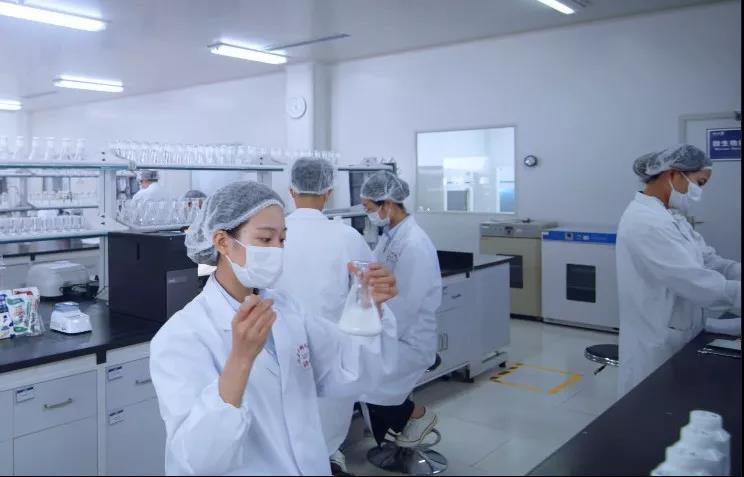 疫情防控 | 保障市場(chǎng)供給 花花牛在行動(dòng) 疫情防控 | 保障市場(chǎng)供給 花花牛在行動(dòng)