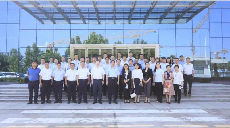 銀企攜手 共謀發(fā)展丨河南農(nóng)投集團(tuán)牽頭召開花花牛乳業(yè)集團(tuán)銀企對接溝通會(huì)