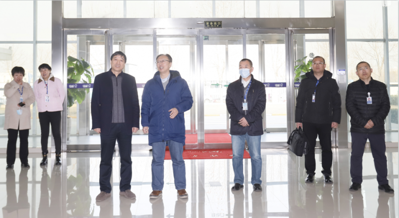 花花牛丨東北農(nóng)大食品學(xué)院院長(zhǎng)、中原食品實(shí)驗(yàn)室首席科學(xué)家姜毓君教授蒞臨花花牛乳業(yè)集團(tuán)調(diào)研