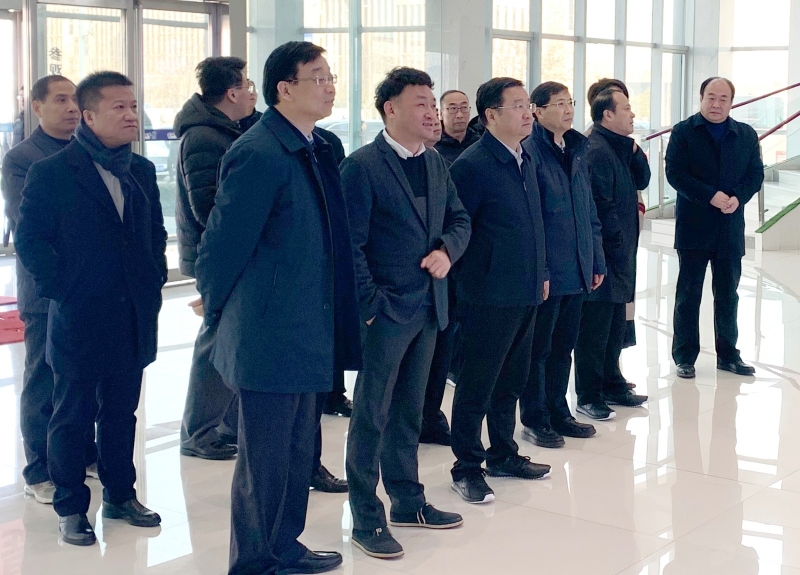 鄭州市委副書記、市長王新偉蒞臨花花牛乳業(yè)集團(tuán)調(diào)研